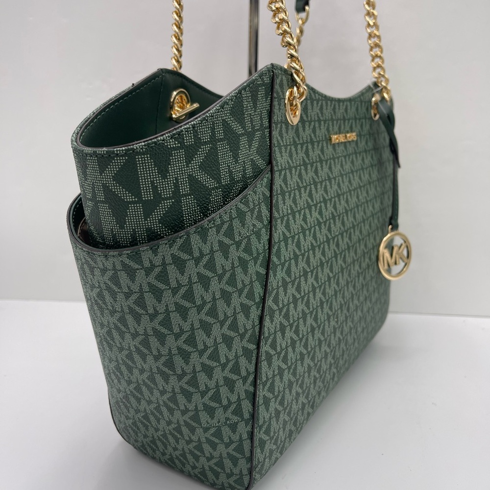 MICHAEL KORS
Jet Set Travel Large Signature Chain Shoulder Tote Bag
Moss
NWT - Picture 7 of 16